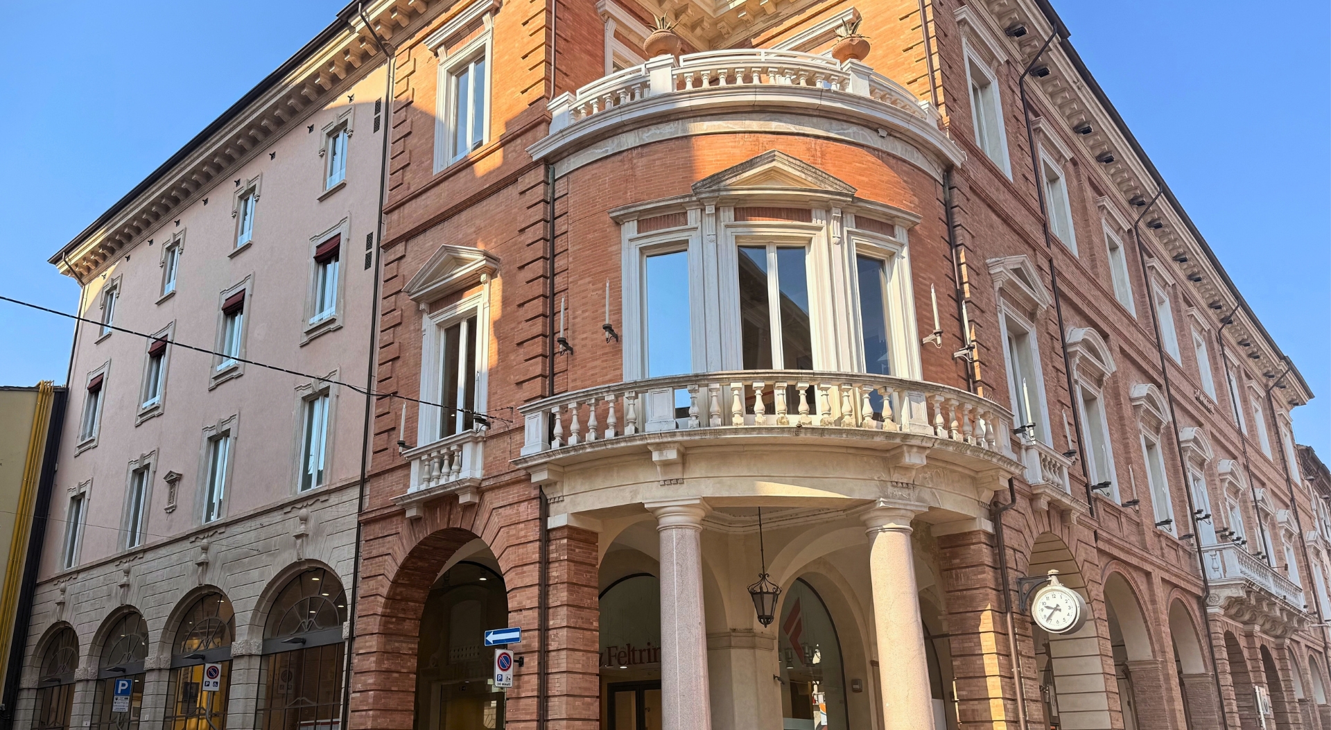 RYZE Advisor Tecnico e Building Manager di Foncière LFPI Europa nella vendita di un portafoglio immobiliare a Lucca, Forlì e Catania