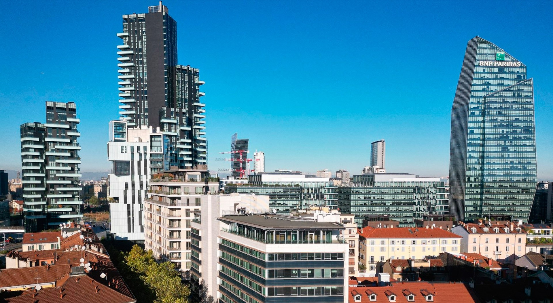 YARD REAAS advisor tecnico di Ardian nell’acquisizione di un immobile a uso uffici in Via Vespucci 2, nel quartiere Porta Nuova (Milano)